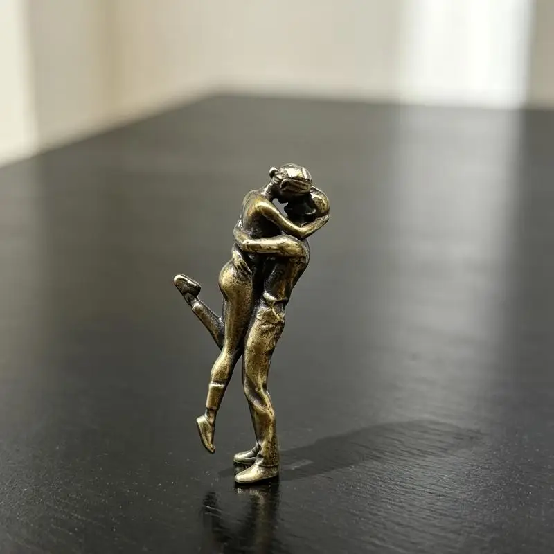 Brass Couple Figurine Miniature Embracing Kissing Lovers Statue Diorama Scenery Sand Table Decor Collectible Ornament