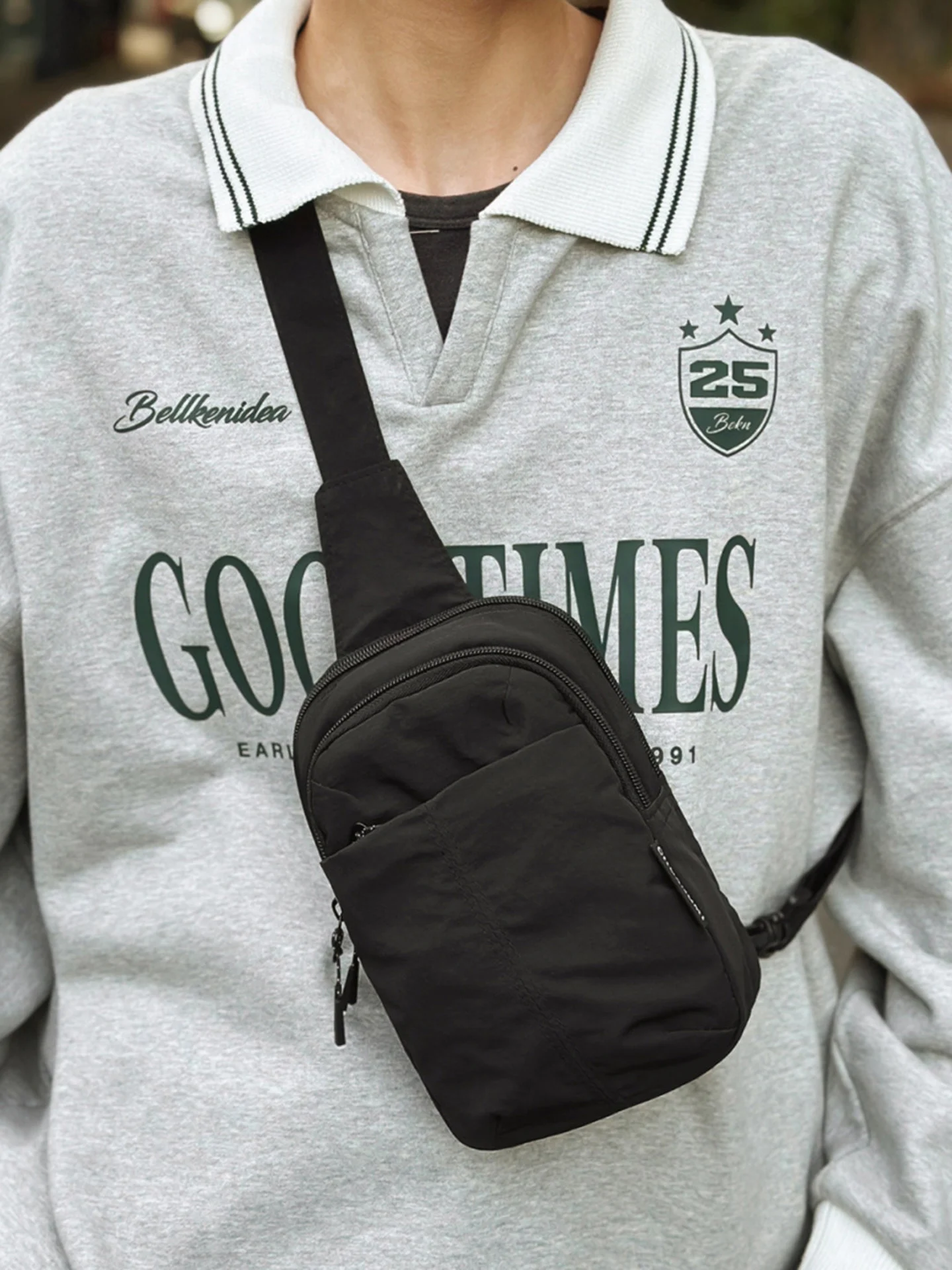  Outdoor Sports Unisex Crossbody Bag Fashionable Mobile Phone Bag Single Shoulder Bag Casual Zipper Closure Nylon Material