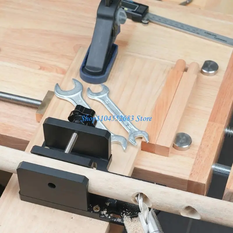 Y6GD ตัวระบุตำแหน่งการเจาะก้านกลมแบบปรับได้ 0-60 องศาสำหรับชั้นวางโค้ตไม้