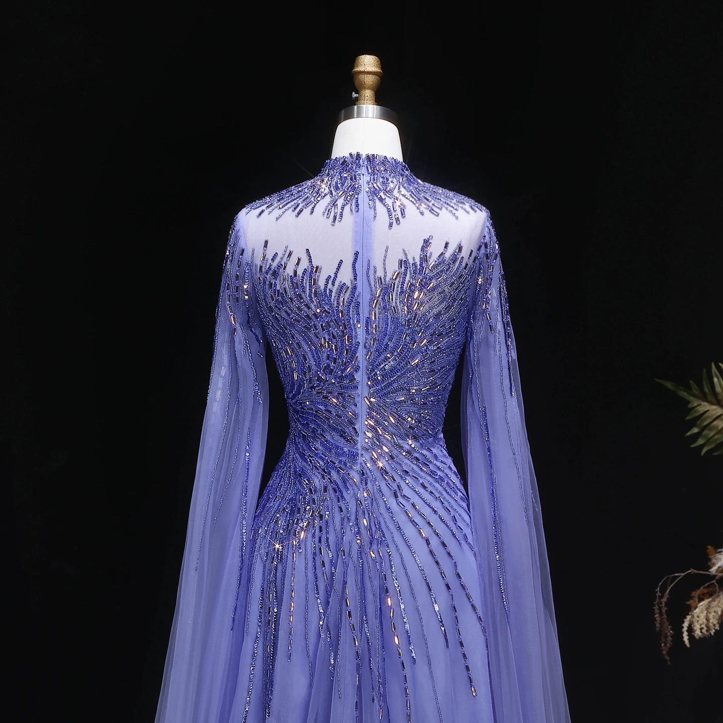 Sharon Said Elegantes Luxuriöses Perlenbesetztes Abendkleid mit Hohem Kragen, Cape-Ärmeln, Tüll-Ballkleid, Partykleid für Damen SS134 Maßanfertigung – Detail 11