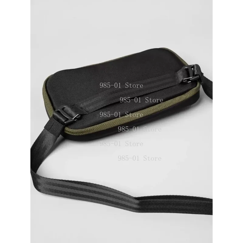 Large Capacity Waterproof Nylon Tote Bag, Multi-functional Portable Storage Bag for Men