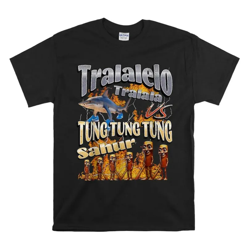تي شيرت معركة "Tralalelo Tralala Vs TUNG TUNG TUNG Sahur"، Flame Shark Vs Stickman Crew Graphic، أزياء جريئة للشارع