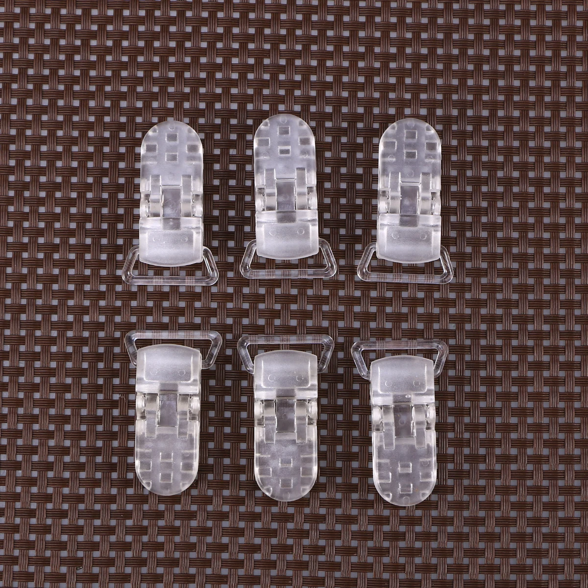 

10 pcs Pacifier Clips Transparent Badge Clip Transparent Plastic Badge Clips Safety Holder For Bibs Crafts Use