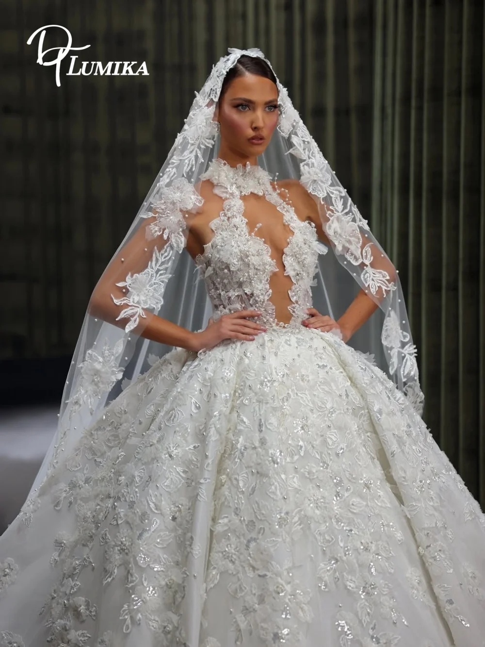 Exquisite High Neck Ball Gown Wedding Dress Bodice Deep V 3D Floral Appliques Runway Bridal Gown Customized Vestidos De Novia