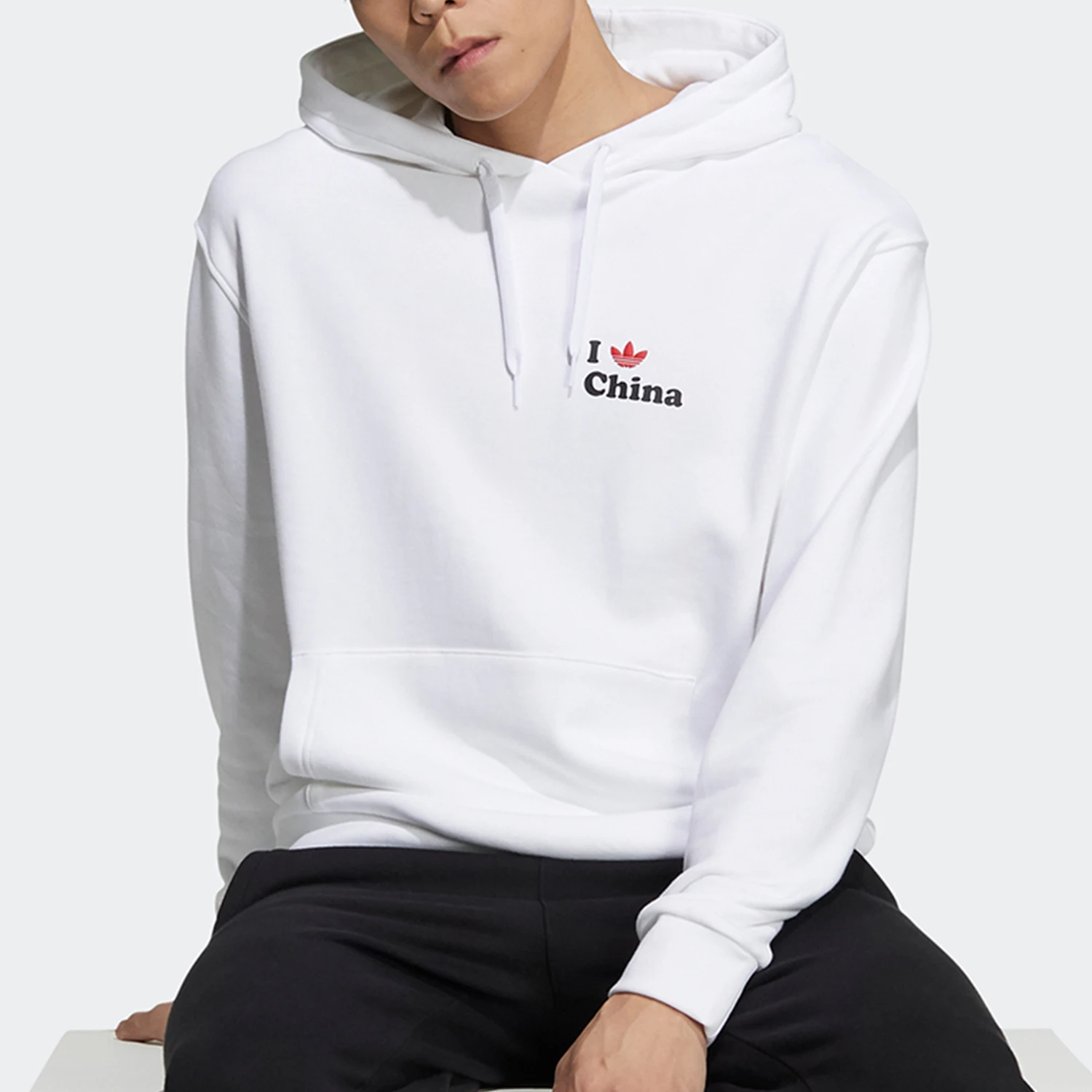 

Мужская толстовка с капюшоном Adidas Authentic Trefoil с принтом H07326