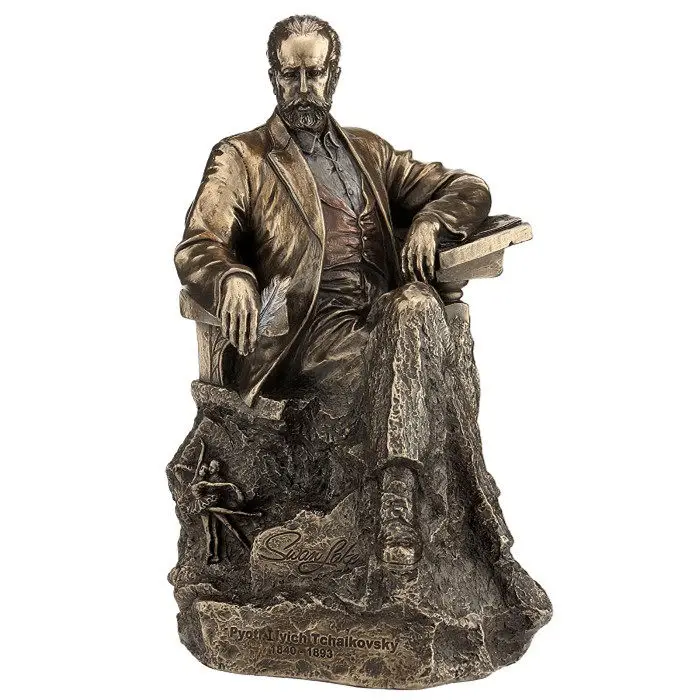 Vintage Bronze Tone Pyotr Tchaikovsky Resin Statue Seated Russian Composer Figurine Classical Music Master Sculpture Home Decor