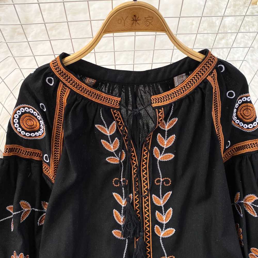 2024 Ukrainian Embroidery Blouse for Women Ethnic Style Long Sleeve Loose Cotton Linen Shirt with Round Neck Chic and Casual Top