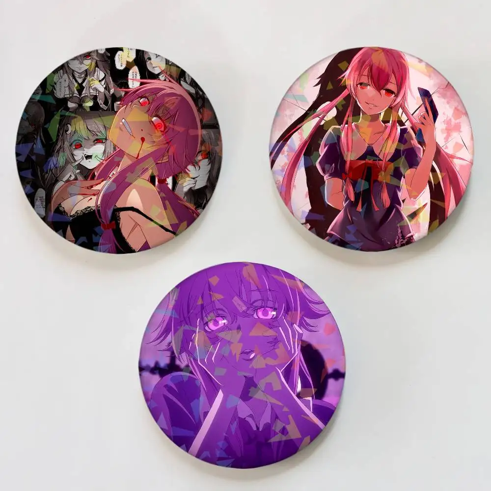 Anime Y-Yuno Gasai Runde Laser-Abzeichen-Brosche Kleidung Rucksack Zubehör Revers-Dekoration Geschenk