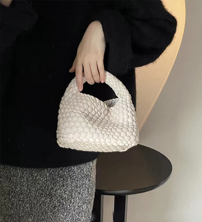 Handcrafted Mini Woven Mobile Phone Bag High-End Sensation Vegetable Basket Change Small Bag Handheld Slant Cross Mother Bag