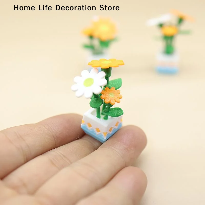 【H】Mini Artificial Chrysanthemum Potted Model Dollhouse Micro Garden Plant Potted Ornament For Dollhouse Decor Sand Table Props