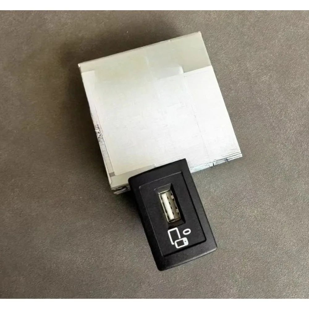 

For Mercedes-Benz E200 E260 E300 Car Charger Port USB Plug Card Reader Car Play
