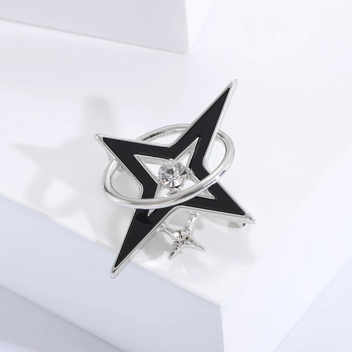 Luxury Rhinestones Cross Starlights Brooches for Women Unisex Couple High-ends Pins Banquets Party Gifts Jewelry Accessories