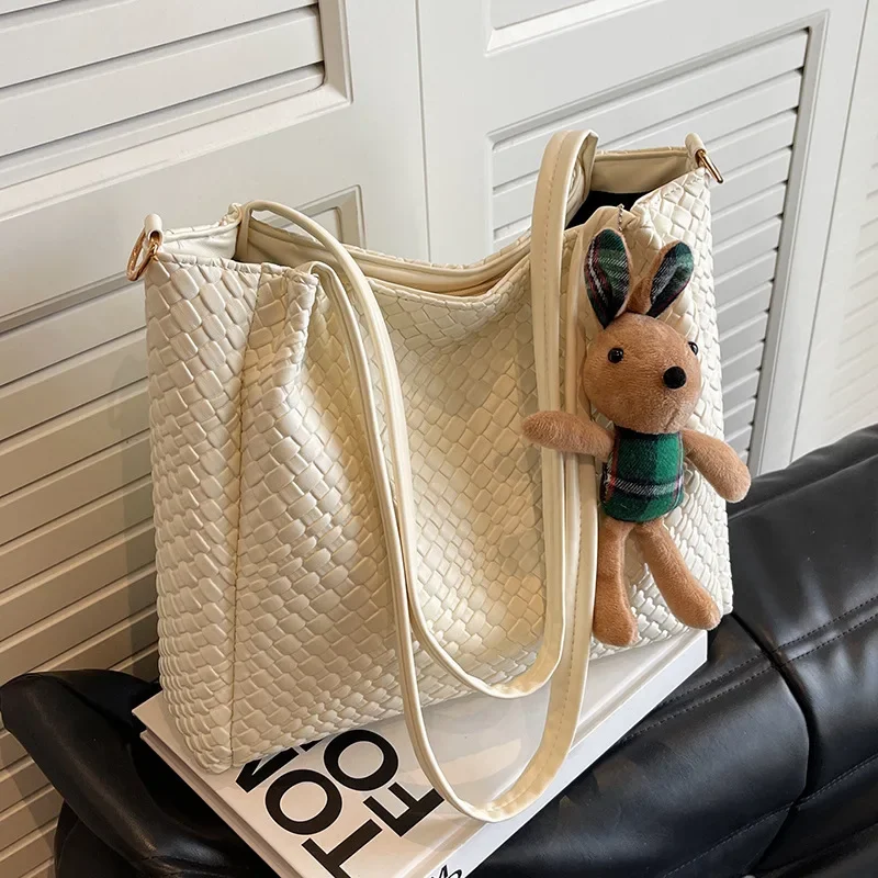 

2025 Large-CapacityWomen's Commuting Tote Bag New Fashion Single-Shoulder Bag High-Quality Water-Resistant for Office Rainy Days