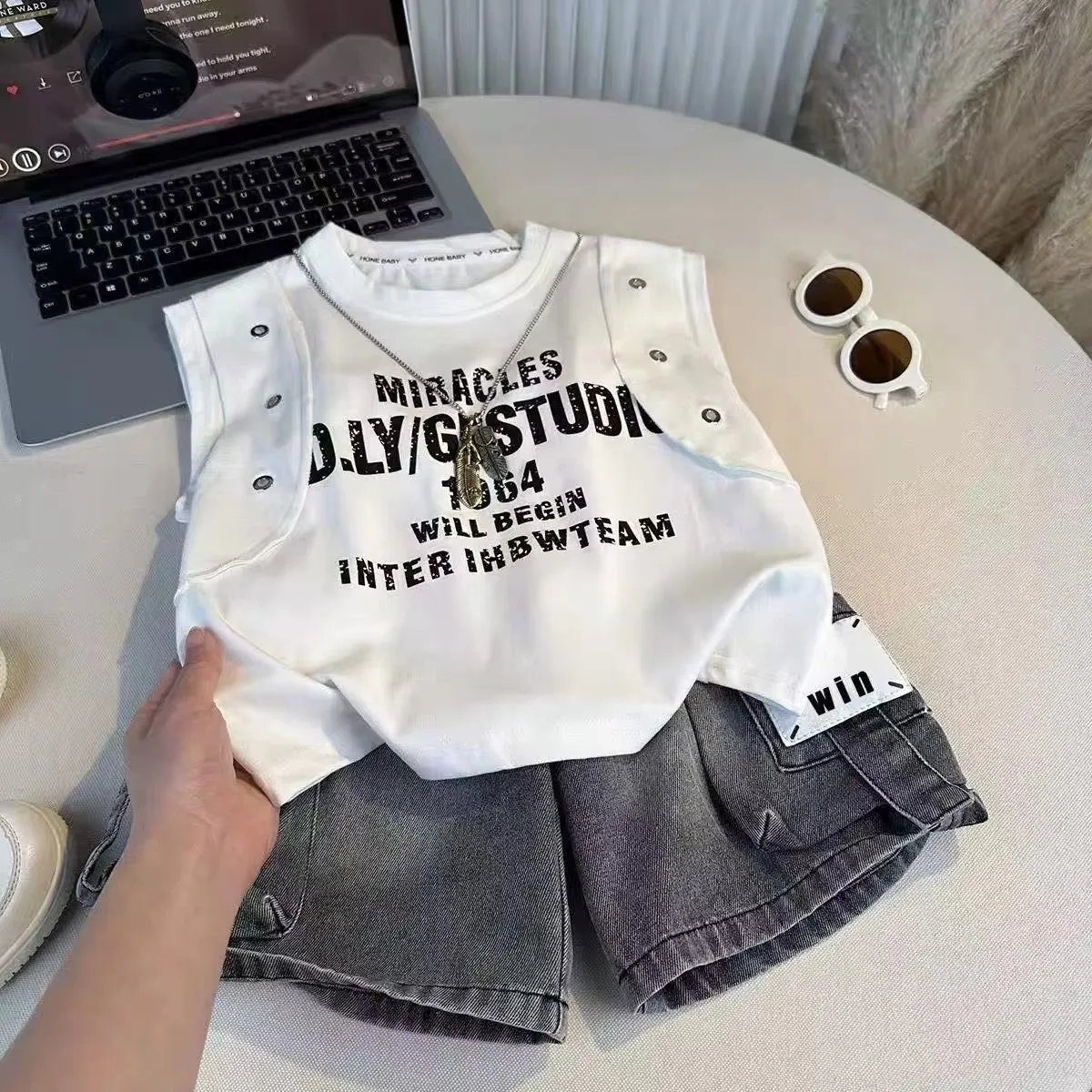 New Korean 2026 Children's Fashion Design Sleeveless Letter Jeans Shorts 2PCS Set Summer Baby Boys Girls Casual Boutique Clothes