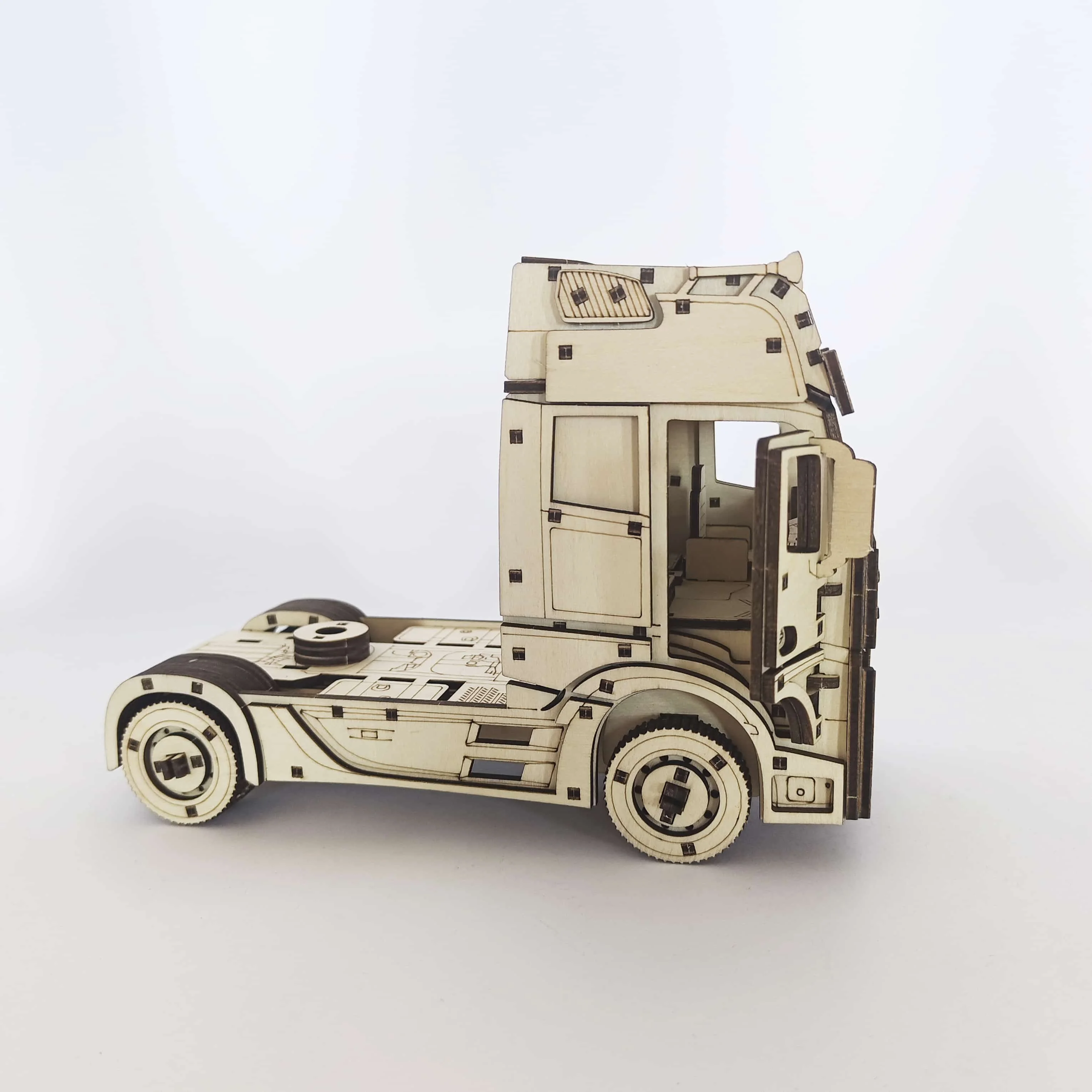 European Truck DIY 3D Wooden Puzzle, Toy Model Construction Kit, Educational Toy Car Series, Creative Gift