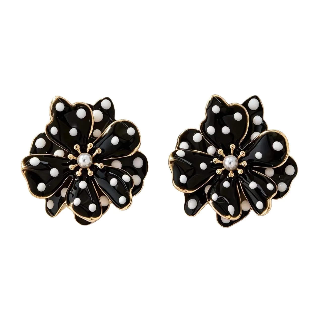 Retro Chic Flower Shaped Dangle Earrings Black White Faux Pearl Polka Dot Gold Accent for Women Girls Travel Outfit Accessory