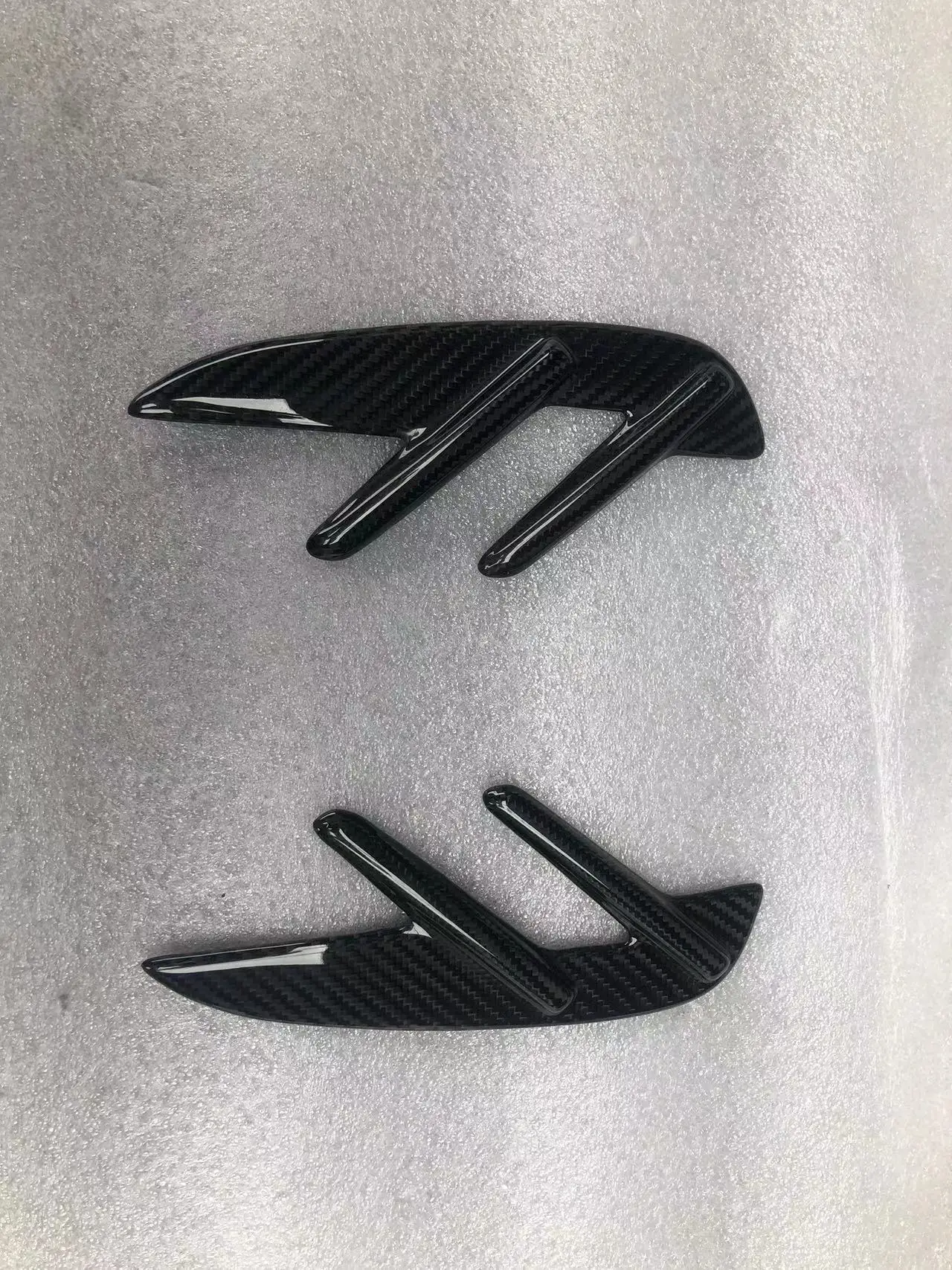 Hot Selling:Dry Carbon Fiber Splitters Side Vent Cover Trim for G80 M3 2021+ Front Trims