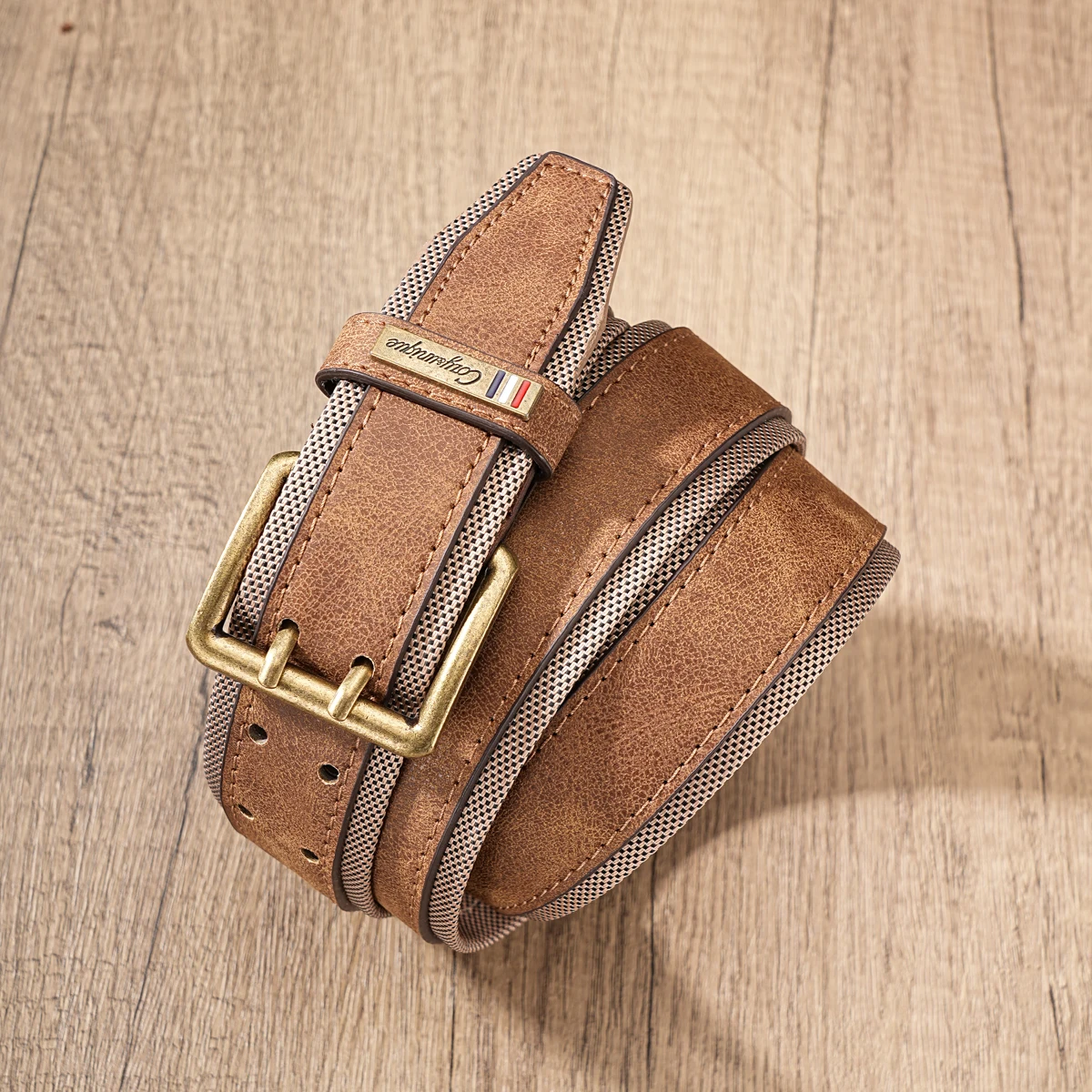 A casual workwear-style belt, suitable for both men and women, available in the same style, perfect for daily life and work wear