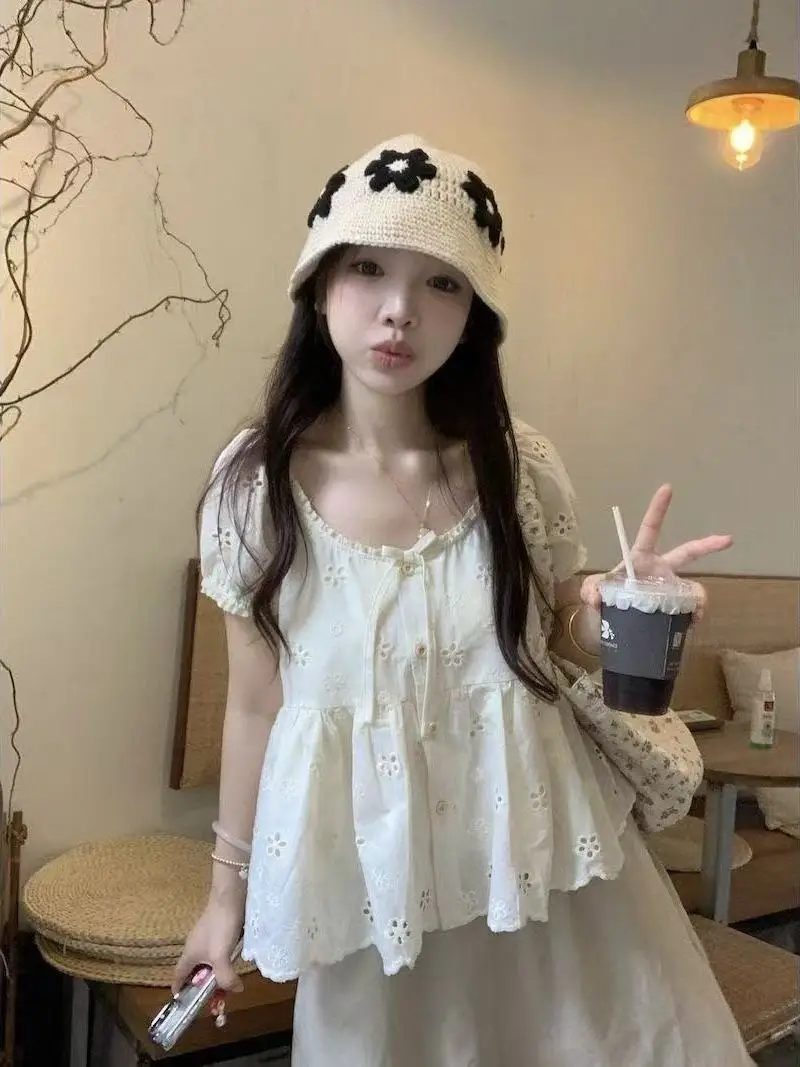 Sweet Doll Shirt Women's Summer New Unique Short Sleeve Heavy Embroidery Beautiful Small Shirt Casual Loose Fit Lace Blouse