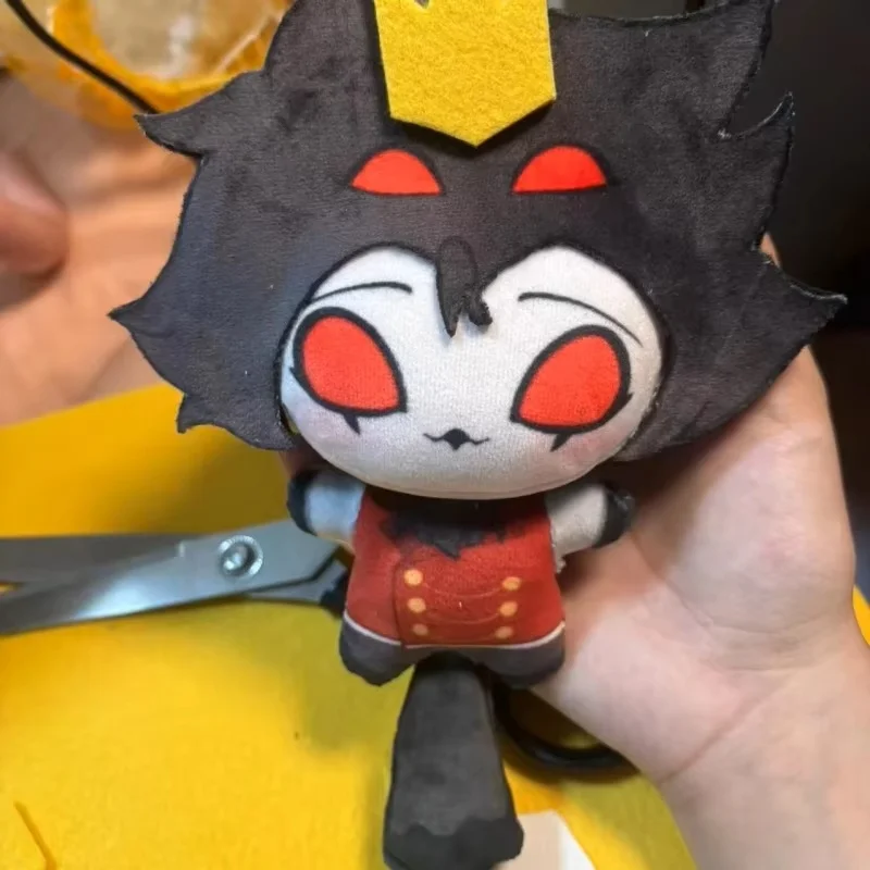 

10-сантиметровая кукла-фанат Helluva Boss: милый Принц Брок Бейкер, хлопковая кукла Нуну с принтованным телом, подвеска для школьной сумки, игрушка-брелок, украшение, подарок