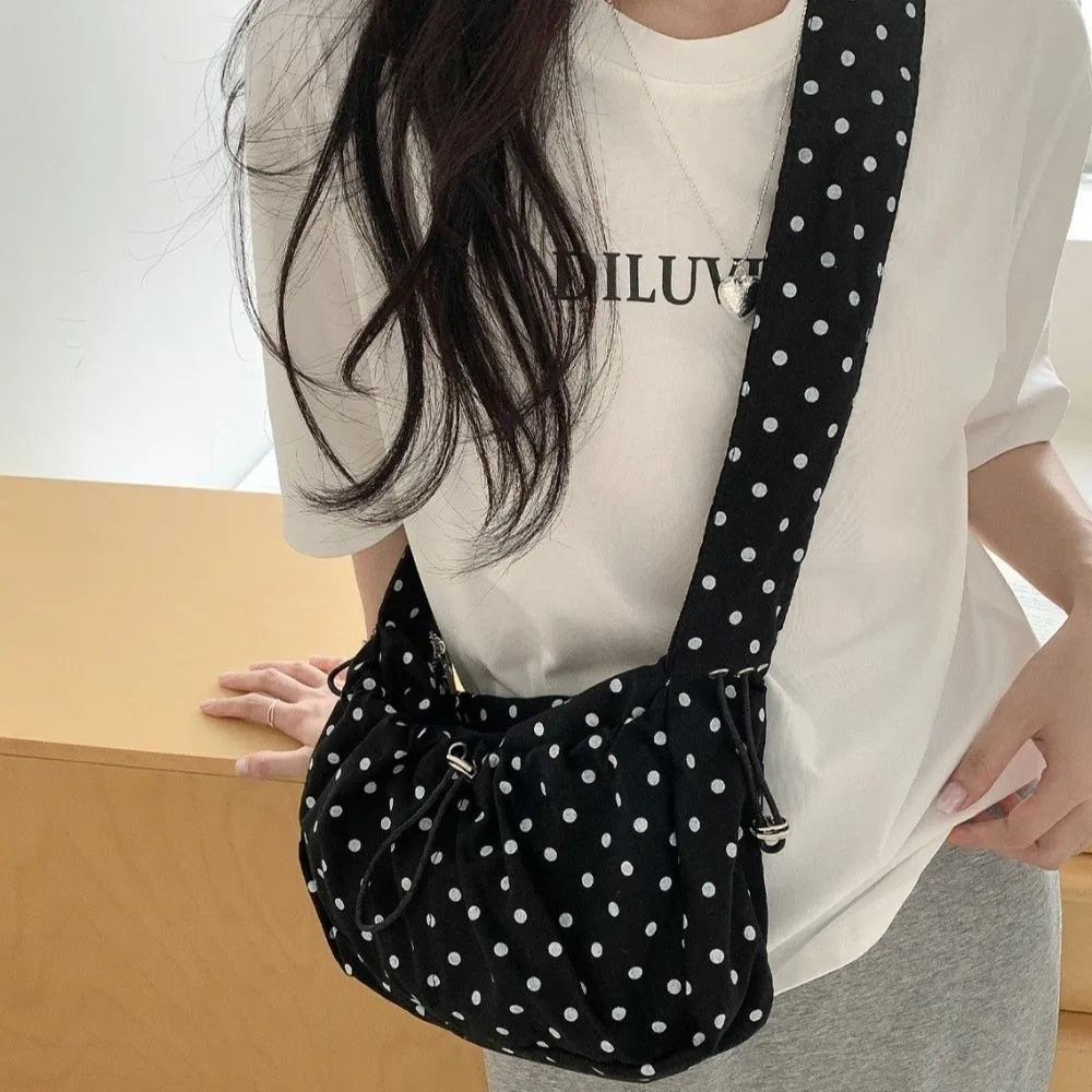 Versatile Polka Dot Underarm Bag Korean Style Lightweight Pleated Strap Tote Bag Dumpling Bag Clutch Purse image 3