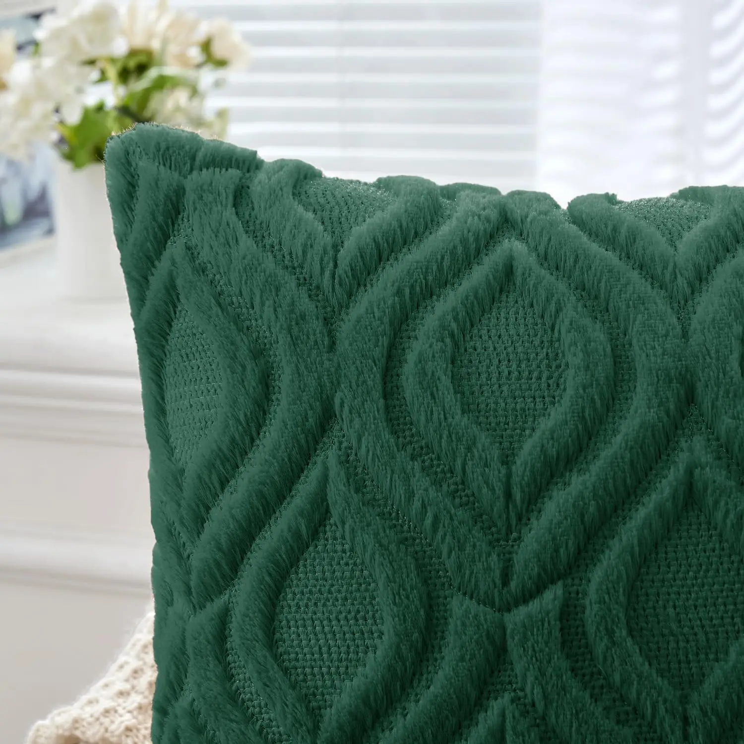 Christmas Dark Green Throw Pillow Covers 18x18 Inch Soft Winter Plush Faux Wool Couch Pillow Covers Throw Pillows for Sofa
