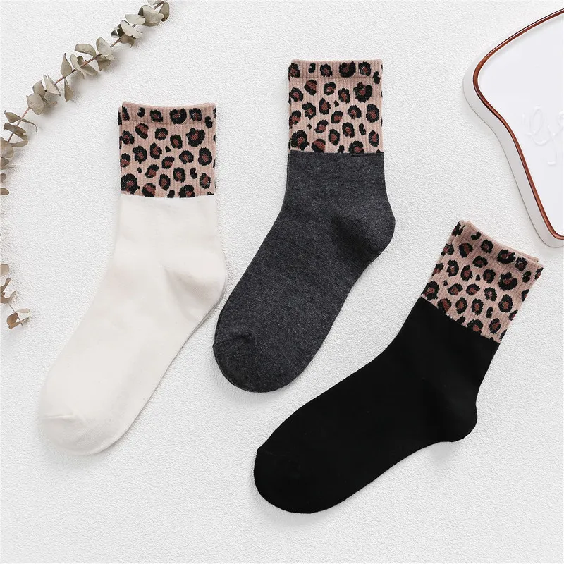 2024 New Leopard Pattern Socks Colored Animal Pattern All Cotton Anti Slip Sweat-absorbing Mid Tube Cotton Socks Women's Socks