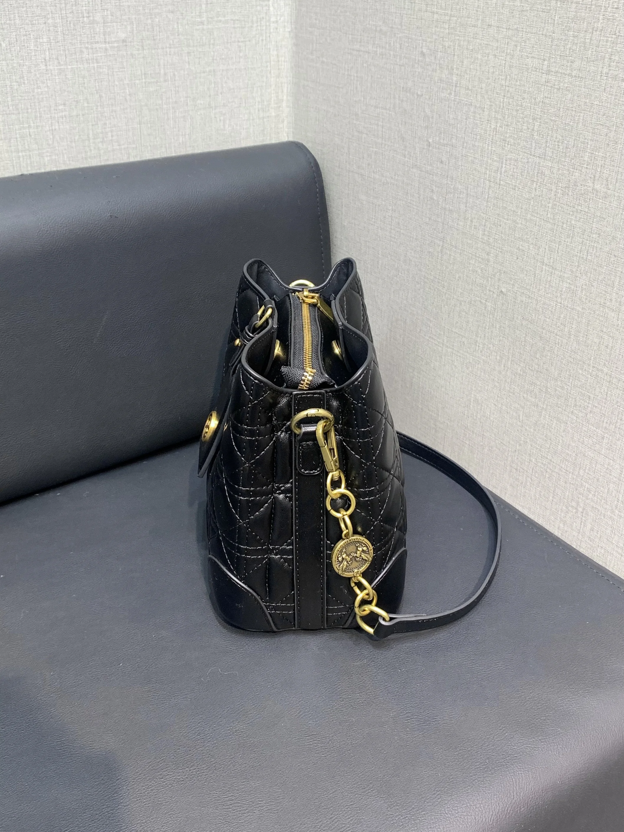 ciyah-women's-buet-bag-embroidered-diamond-id-oulder-crossbody-bag-commuter-sle-sweet-lady-spring-2026-new-model