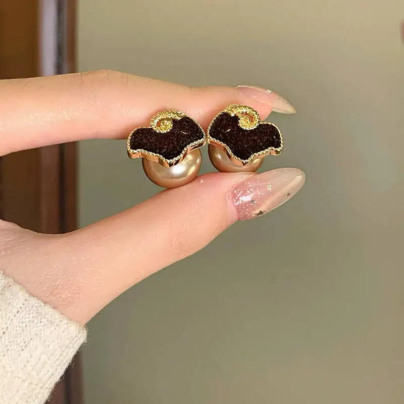 Vintage Coffee Colored Flocked Lamb Pearl Earrings Featuring A Unique Stylish Design Delicate And Elegant Fashionable