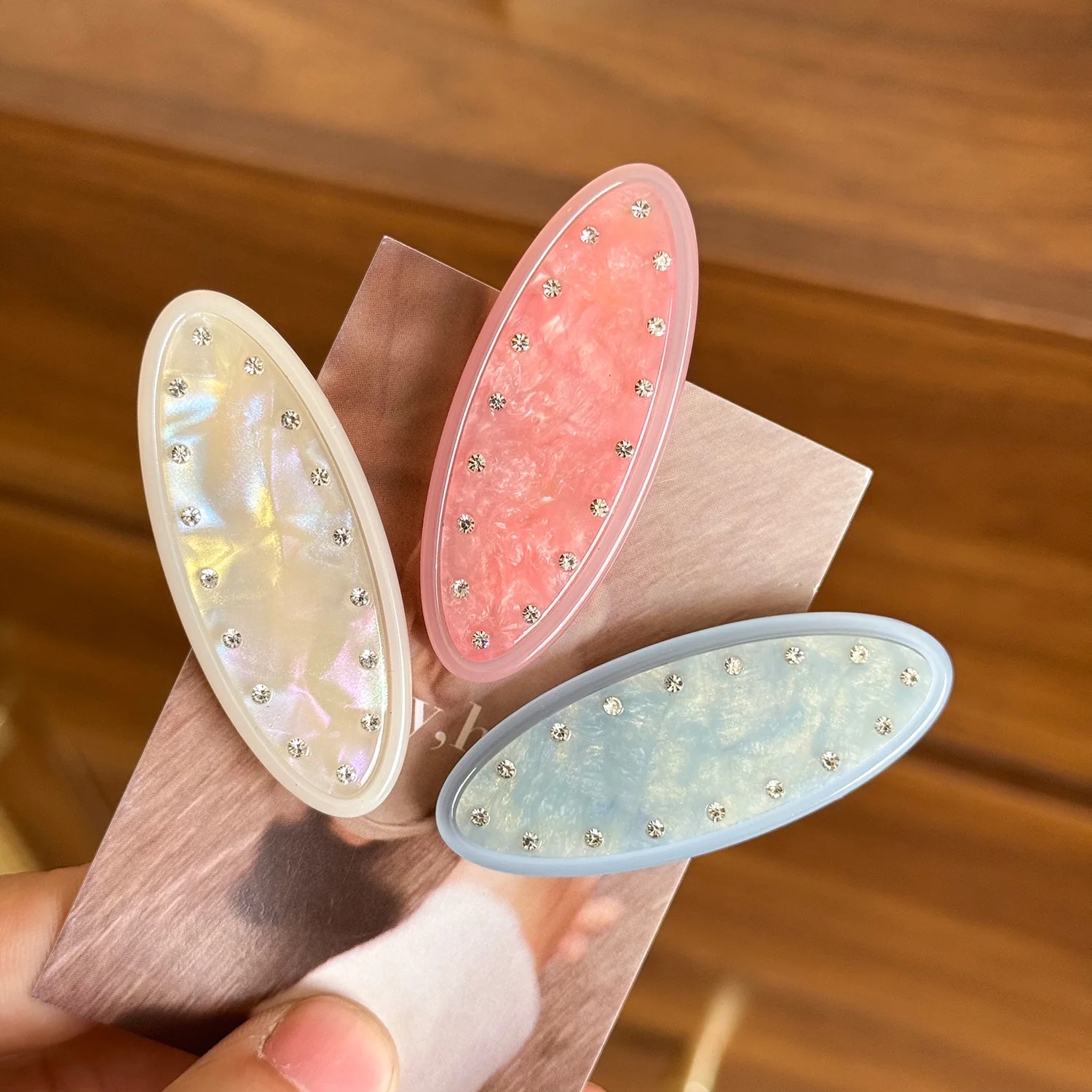 

Dowell Korean Style Sweet Cute Diamond Acetate Hairpin Clip High Quality Women's Fashion Hair Accessories