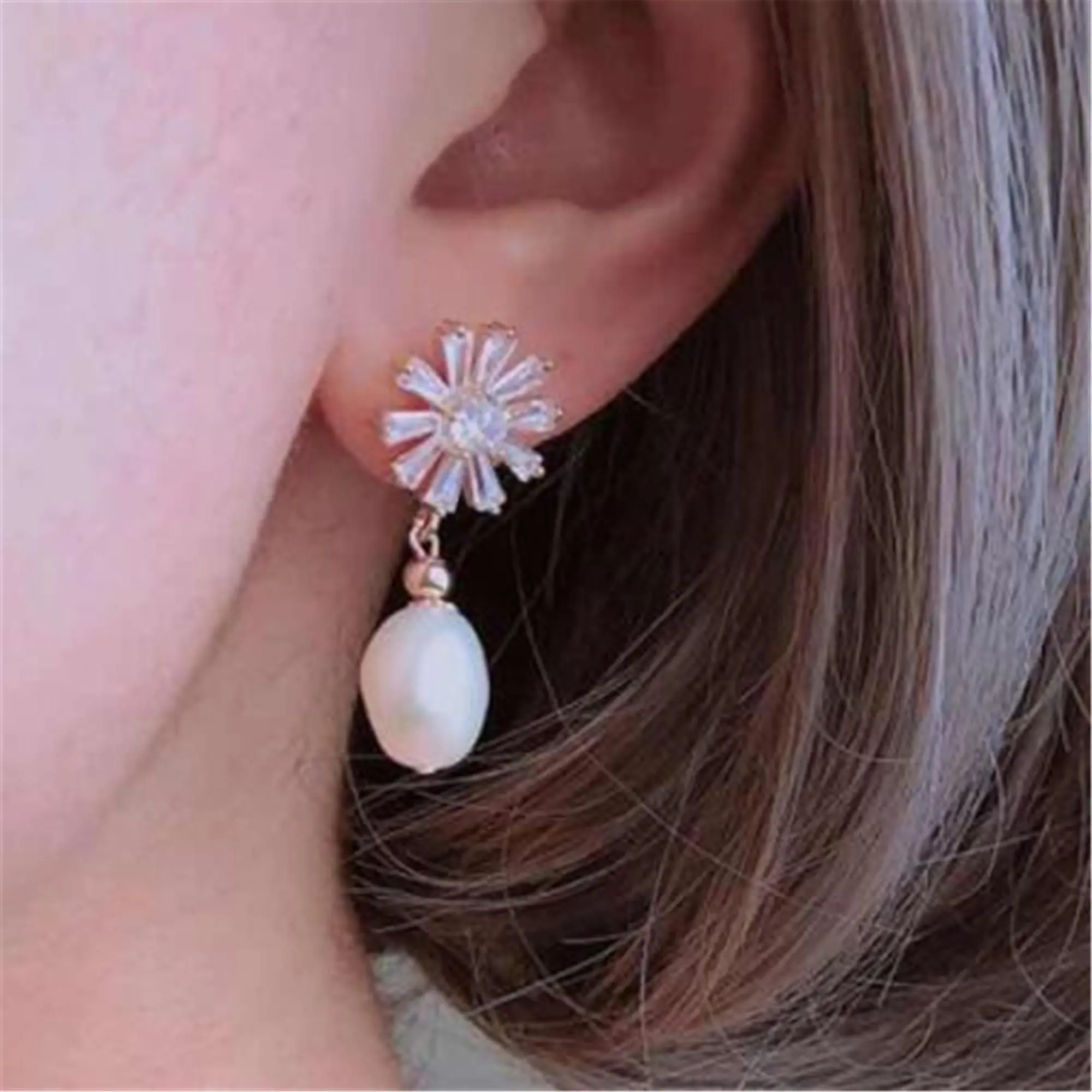 

11-12mm White Baroque Pearl Earrings Zircon Silver Ear Stud Children Men Crystal Office Modern Drop Beaded Party Dangle Casual