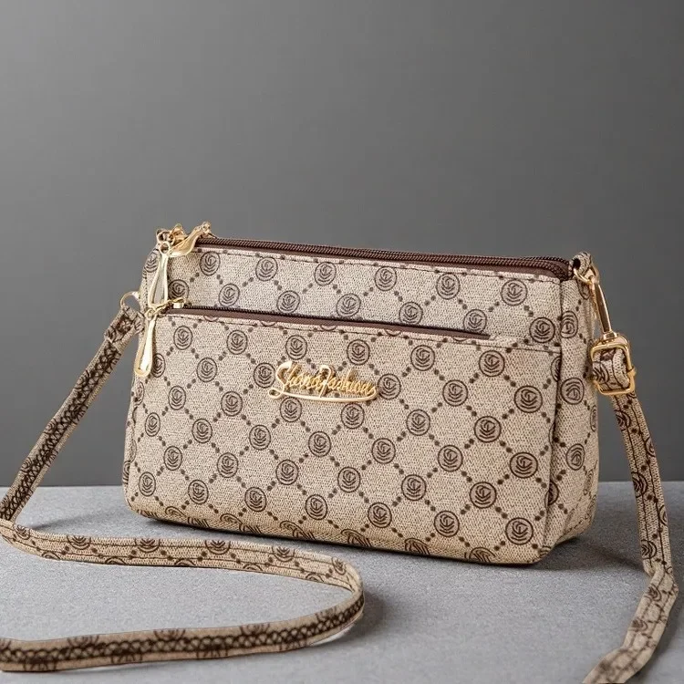 

Fashionable Mini Shoulder Bag for Women Summer 2026 Soft PVC Material Single Strap Internal Zipper Pocket Polyester Lining