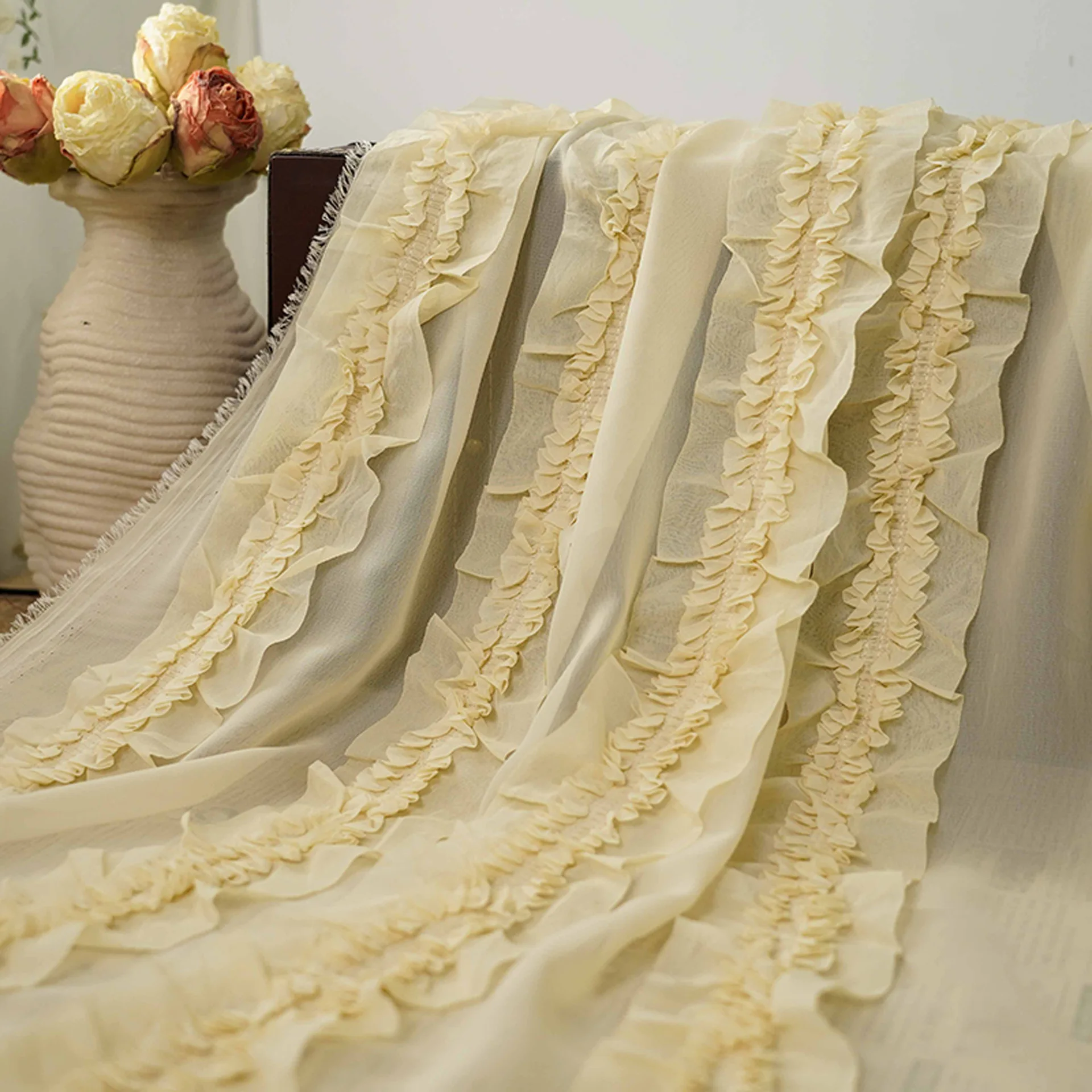 

Французский стиль 3D плиссированная полосатая кружевная шифоновая ткань для свадебного платья, дизайнерская ткань на метр