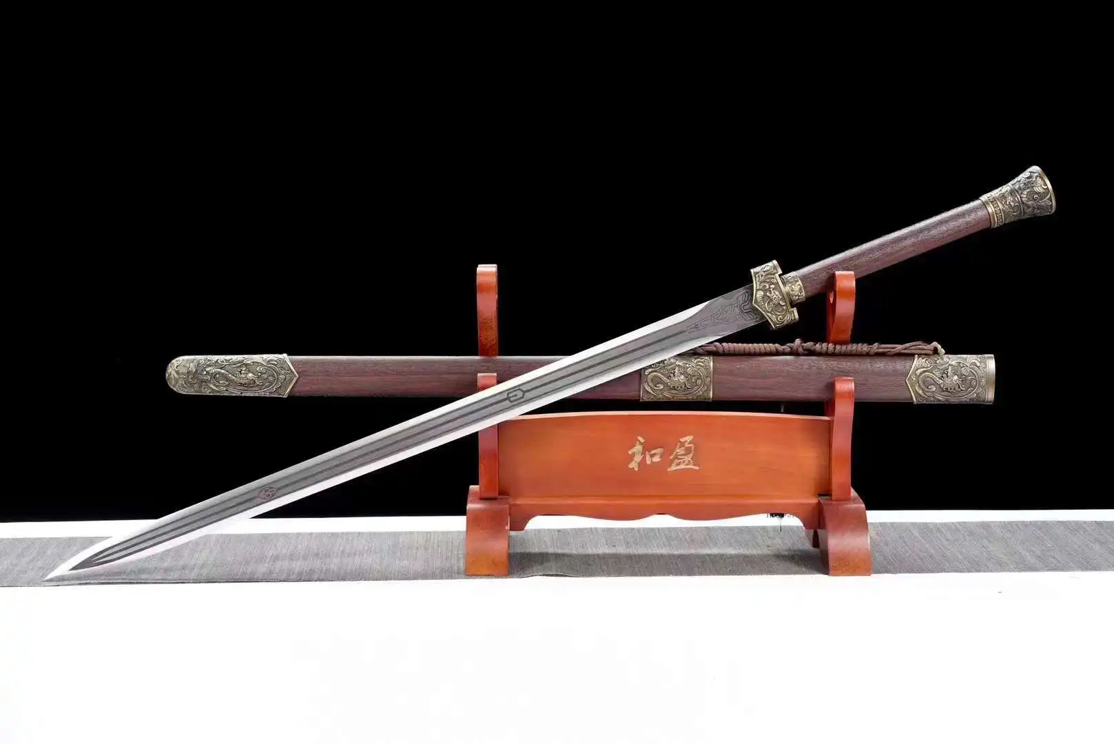 Chinese Kungfu Wushu Battle Sword, Real Handcrafted, Multi Refined Manganese Steel Blade, Horizontal Jian, Unsharpened