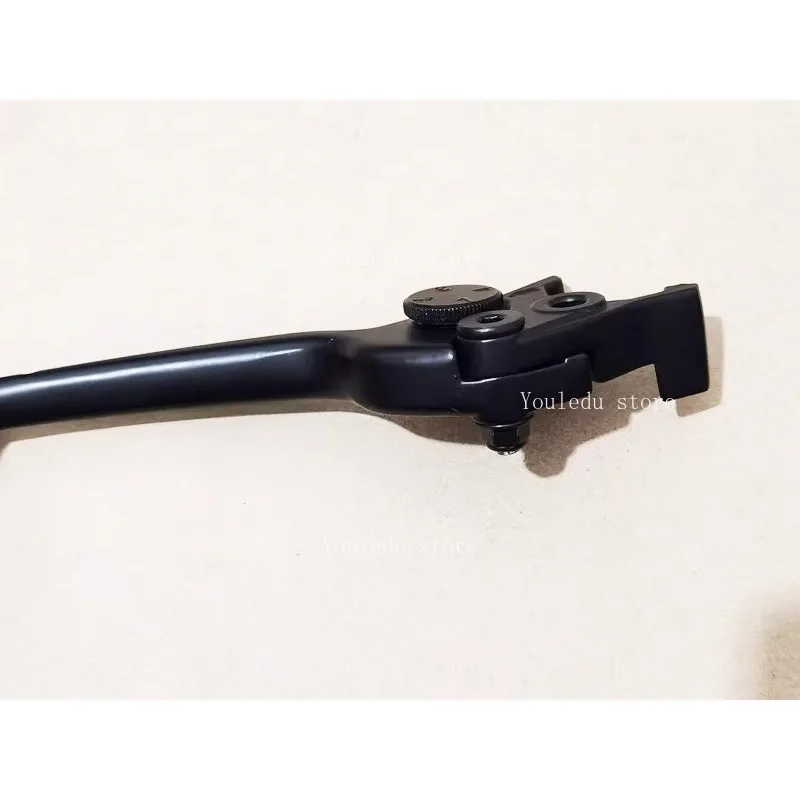 

Подходит для BJ150-29 Hongbaolong BJ150-31 Xiaoxunlong, правая ручка, передняя гидравлическая тормозная ручка, правый рожок быка