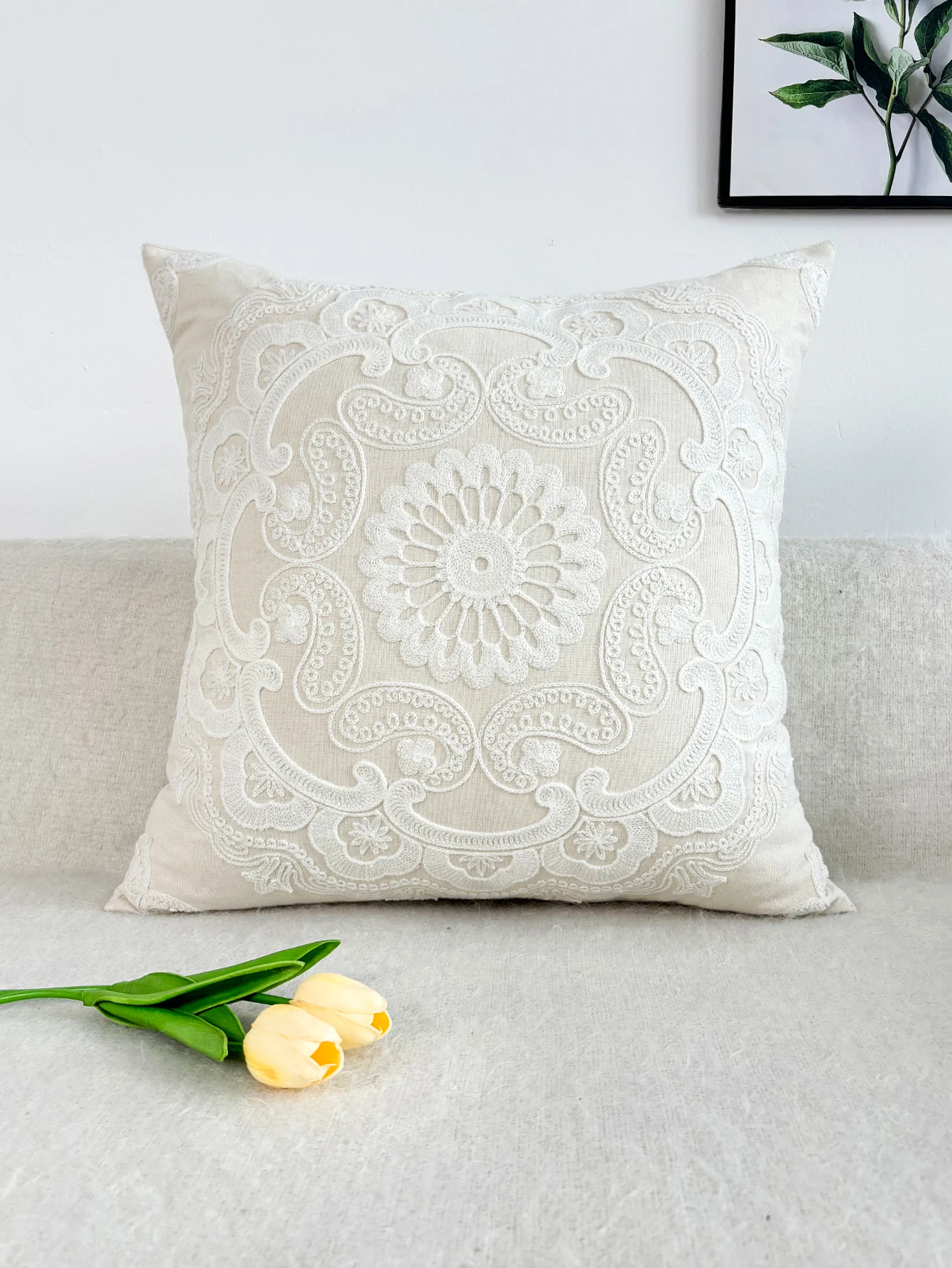 1pc, Exquisite Hand-Embroidered Round Pillowcase Zippered Throw Pillow Cover for Stylish Home Accent Pillow Insert Not Included