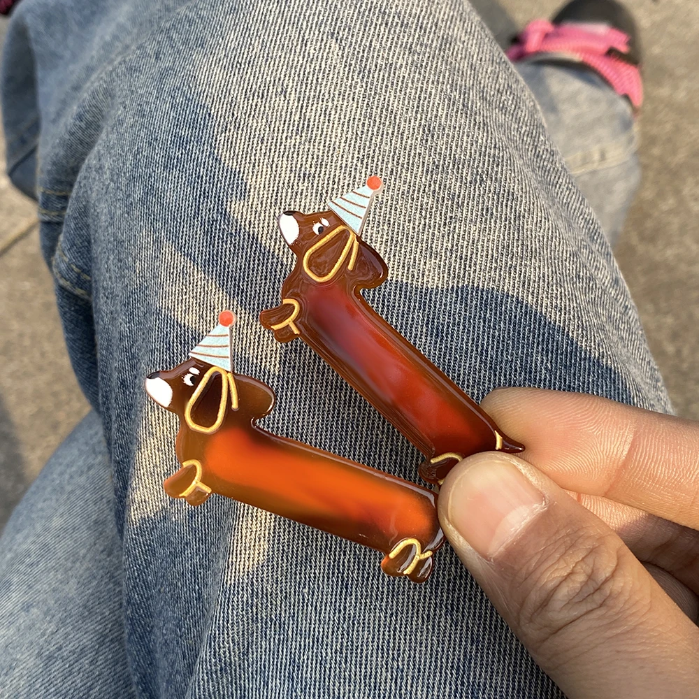 AENSOA Scarf Birthday Hat Decoration Cartoon Dachshund Claw Clip For Women Brown Color Series Acrylic Original Design Hairpin