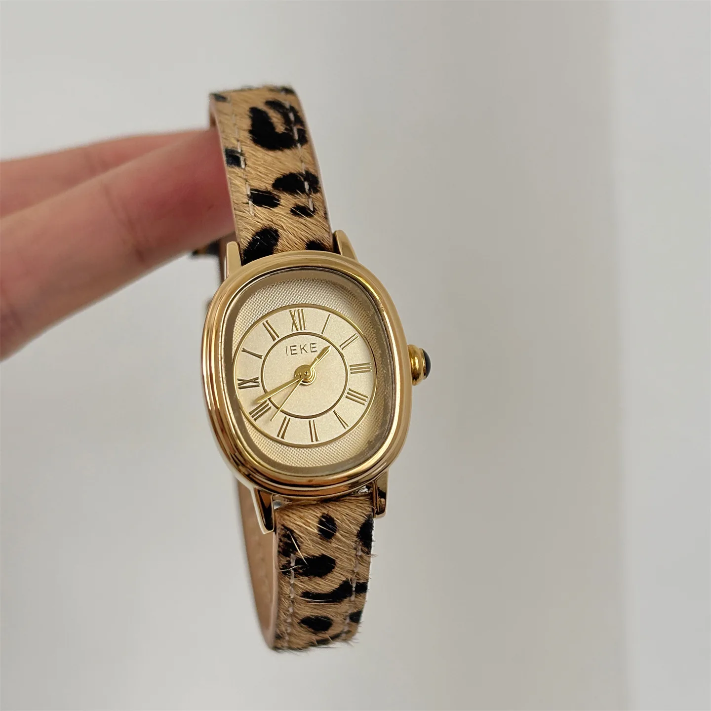 New Square Watch with Vintage Leopard-Print Leather Strap Women Light Luxury Niche Fashion High-End Personalized Gift for Women