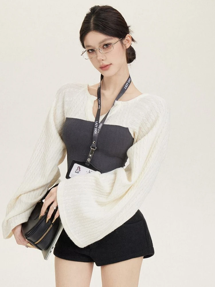 

Модные вязаные укороченные топы Spicy Girl, искусственные футболки из двух предметов контрастного цвета с v-образным вырезом, женские тонкие футболки, дизайн 2025 года, новая женская одежда