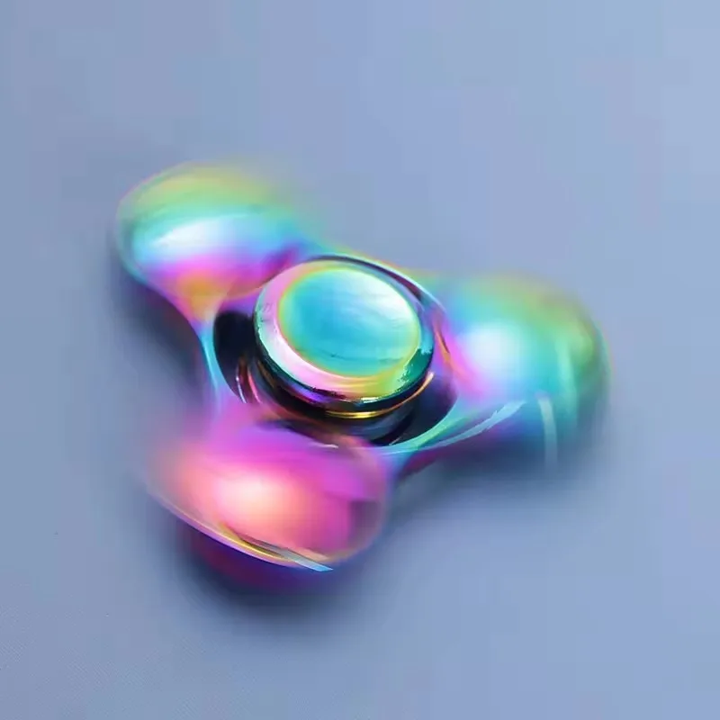Kleurrijke regenboog UFO metalen fidget spinner |   EDC handheld vingerspeelgoed voor focus- en angstverlichting |   Draagbaar bureau Tol cadeau