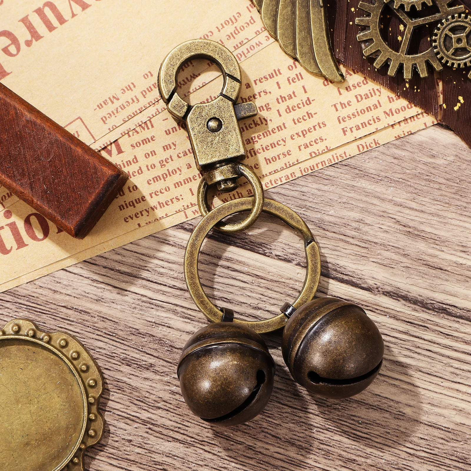 

Brass Dog Collar Bell Pet Charm Copper Hunting Decor Tracking Supplies Accessories for Cats Dogs Keychain collar charm bell pet