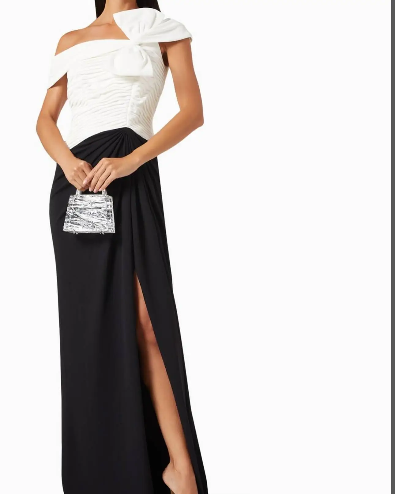 Meetlove مخصصة خارج على الكتف بلا أكمام فساتين لحضور الحفلات الموسيقية غمد مشترك طول الأرض القوس غمد فساتين رسمية 2025