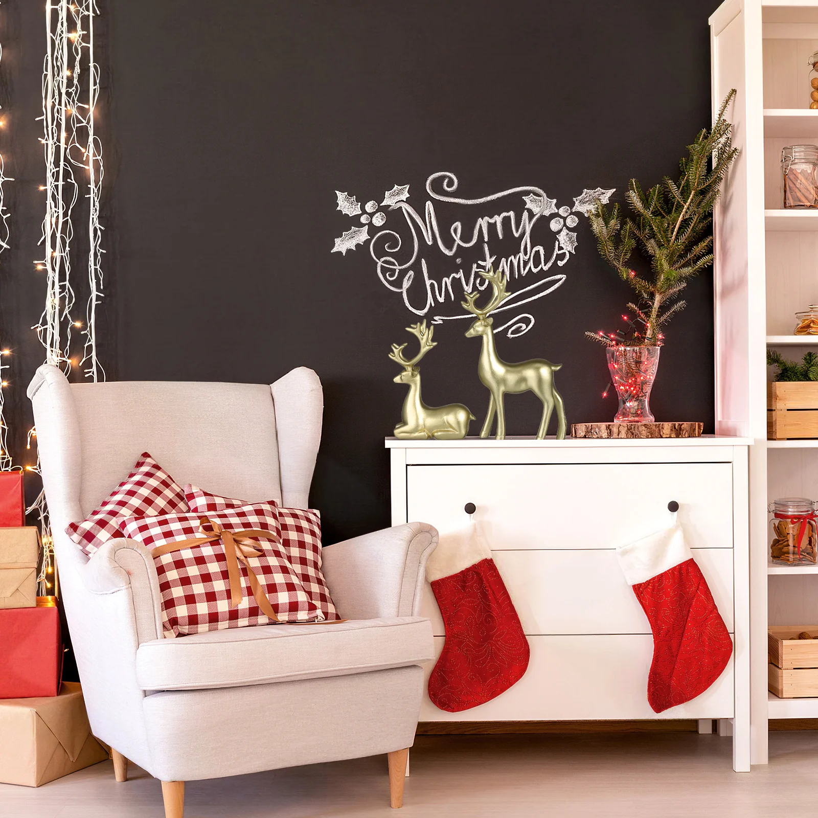 

2Pcs Resin Elk Desktop Decoration Item for Party Wedding Christmas Mood Enhancing Gift Idea