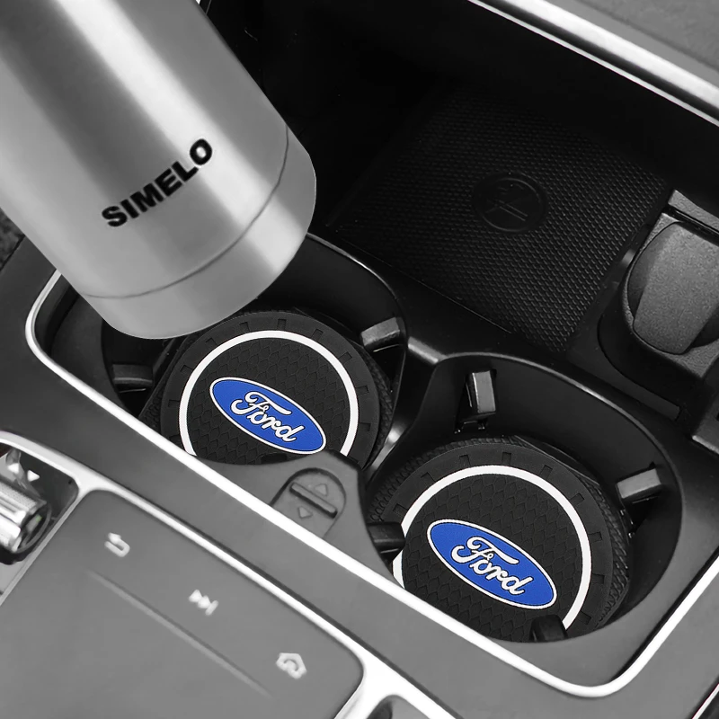 1/2pc Auto Abzeichen Wasser Tasse Halter Anti-slip Pad Matte Flasche Slot Coaster Für Ford Fiesta Mondeo Fusion Explorer Escape Shelby Rand