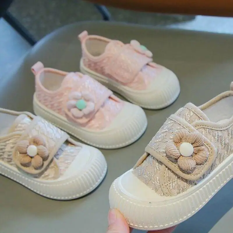 

Детские повседневные кеды Kawaii: холщовые кроссовки для девочек и малышей, новинка 2025 года, мягкая подошва, нескользящие