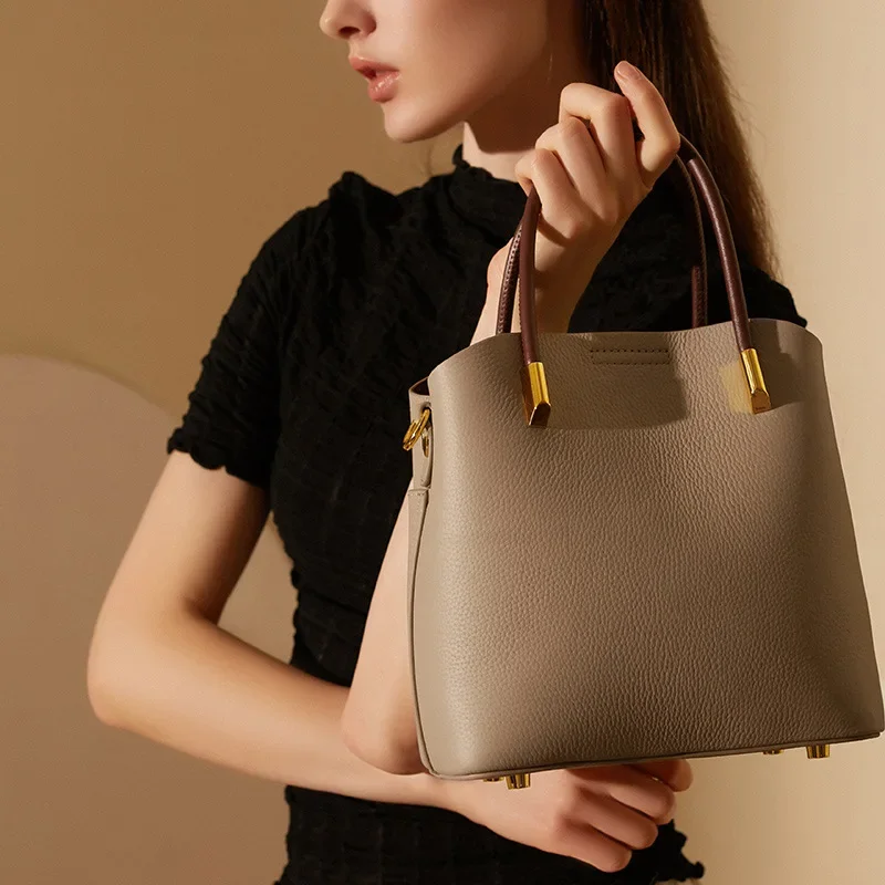 

2024 Summer New Genuine Leather Women's Bucket Handbag Trend Designer Short Handle Female Real Cowhide Shoulder Bag Feminina