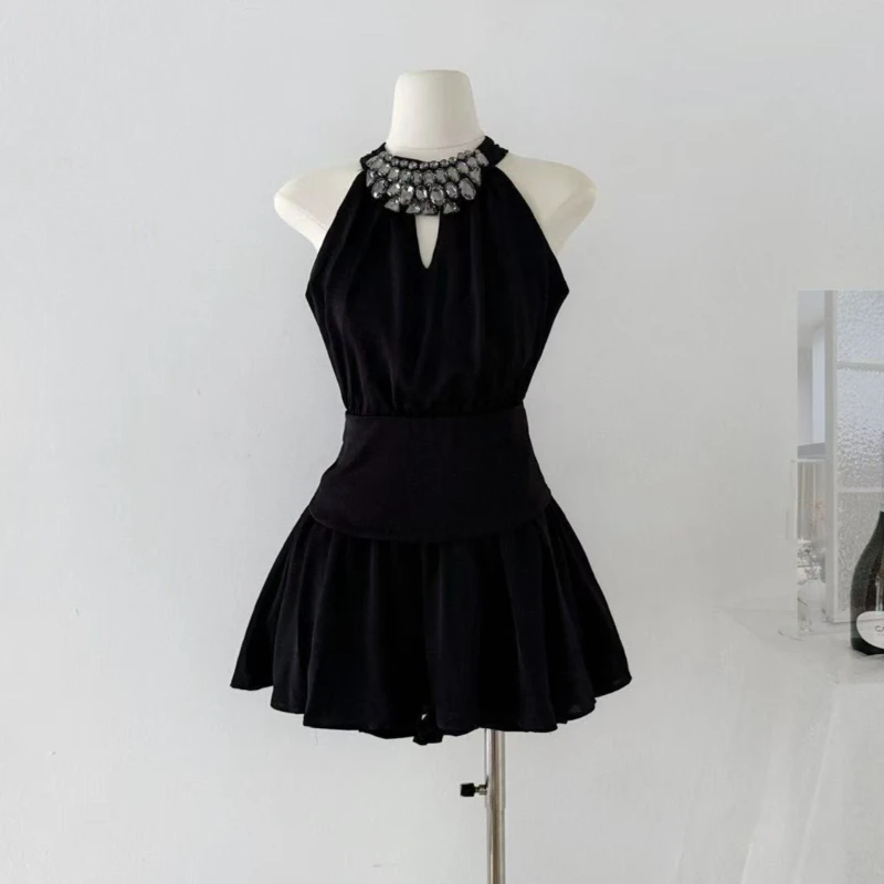 黒レトロホルターネックミニドレス女性春夏新デザインセンスウエストスリムサンドレスドレス韓国のファッションデザイナーの服