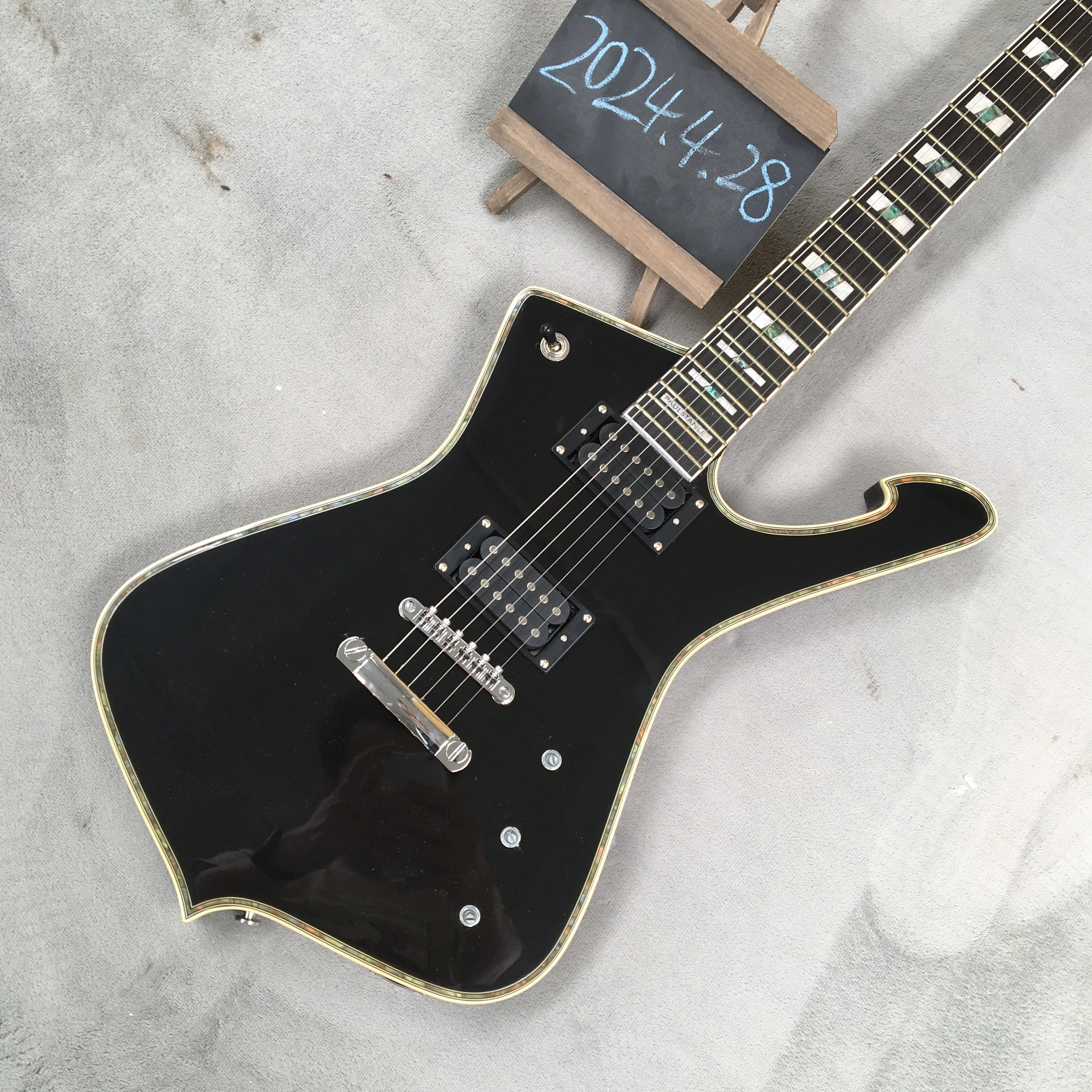 

Free shipping 6 string electric guitar blck color guitars rosewood guitarra in stock Order shipped immediately guitar