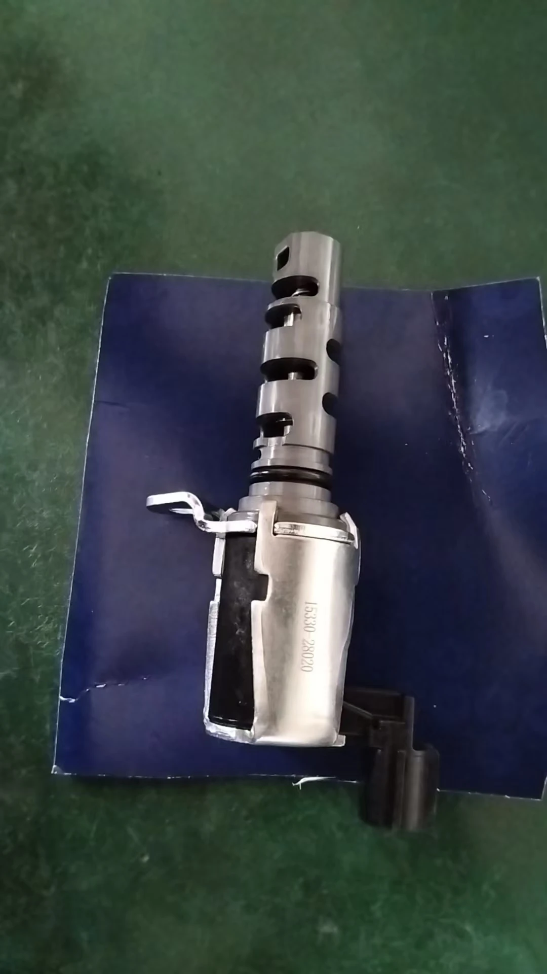 Oil Control Variable Valve for 1az 2az Timing Solenoid VVT Valve 15330-28020
