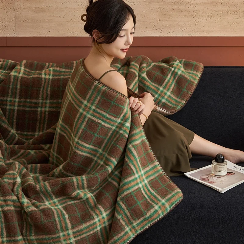 Imitation Cashmere Milk Velvet Blanket Skin-friendly Retro Grid Office Nap Travel Airplane Blankets Warm Sofa Cover 100*150cm